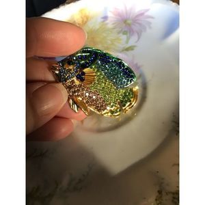 NWT Rhinestone Fish Brooch Pin 2” Gold Multi Color Rhinestone Fish